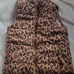 Girl's vest🦺🎀 "AMAZON ESSENTIALS"